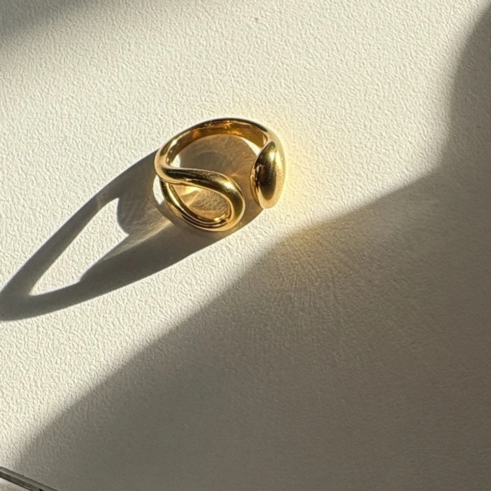 Elegant Gold and Silver Women's Rings Set